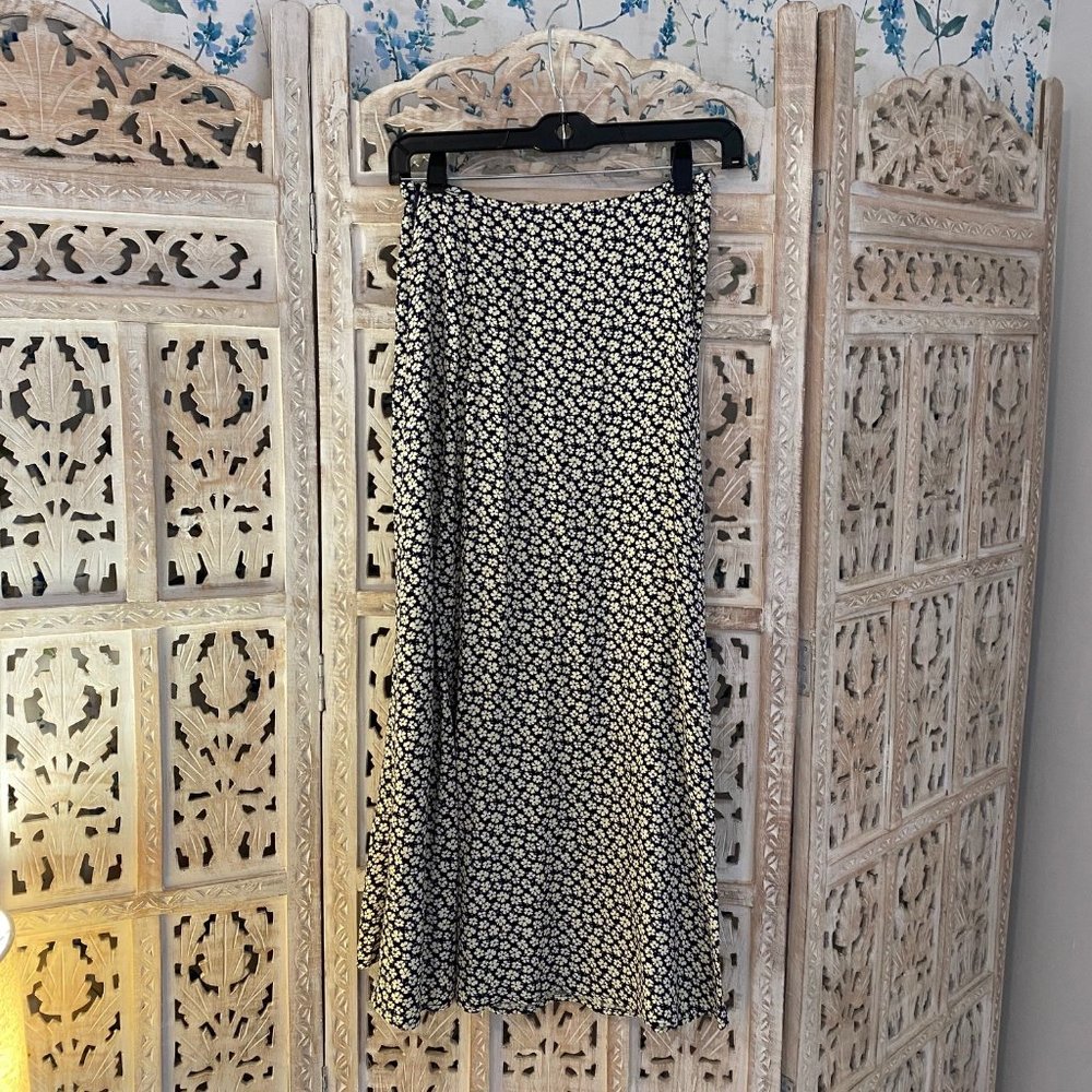Reformation Zoe Skirt size 2